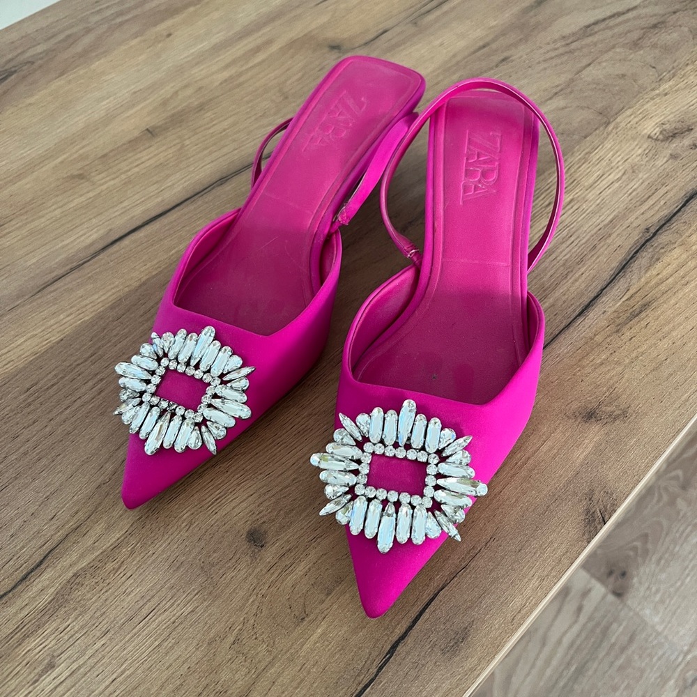 Gorgeous limited Zara shoes size 39